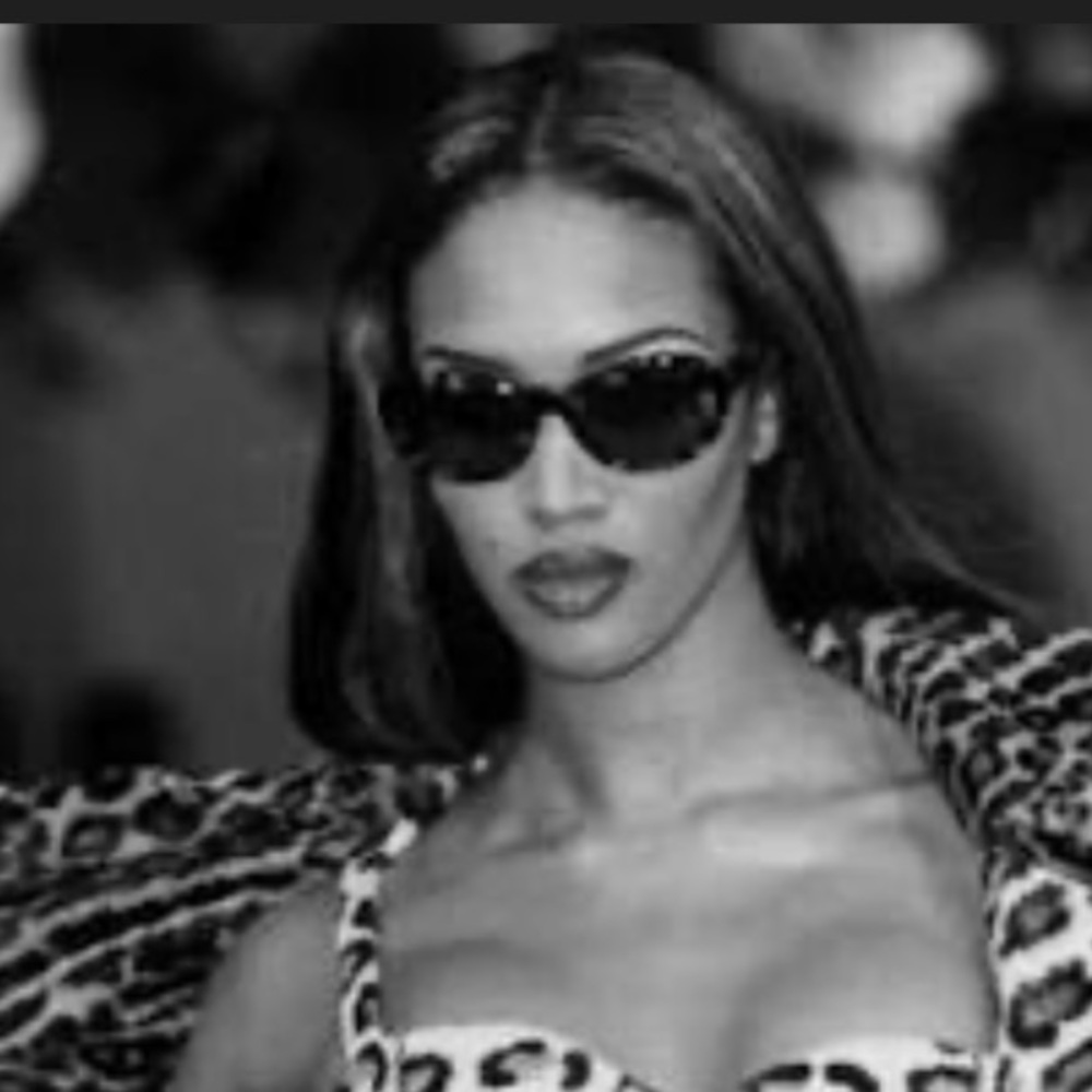ALAIA Cat Eye Sunglasses - Picture 2 of 10